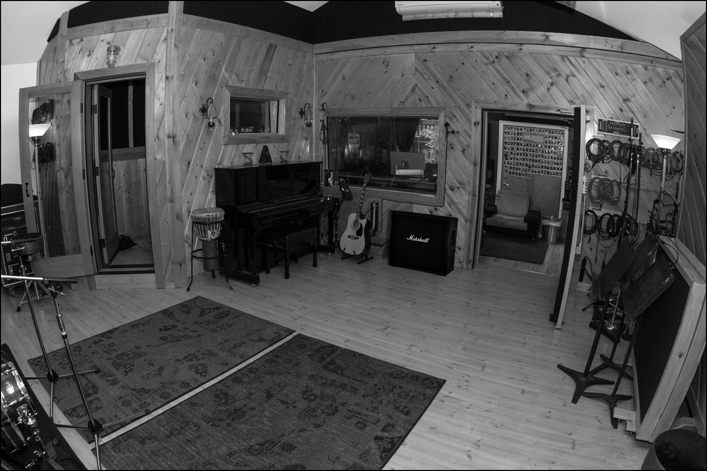 The Doghouse Studio - Los Angeles